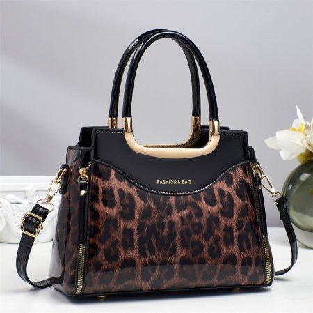 شنطة عملي حجم وسط تايجر 🤎